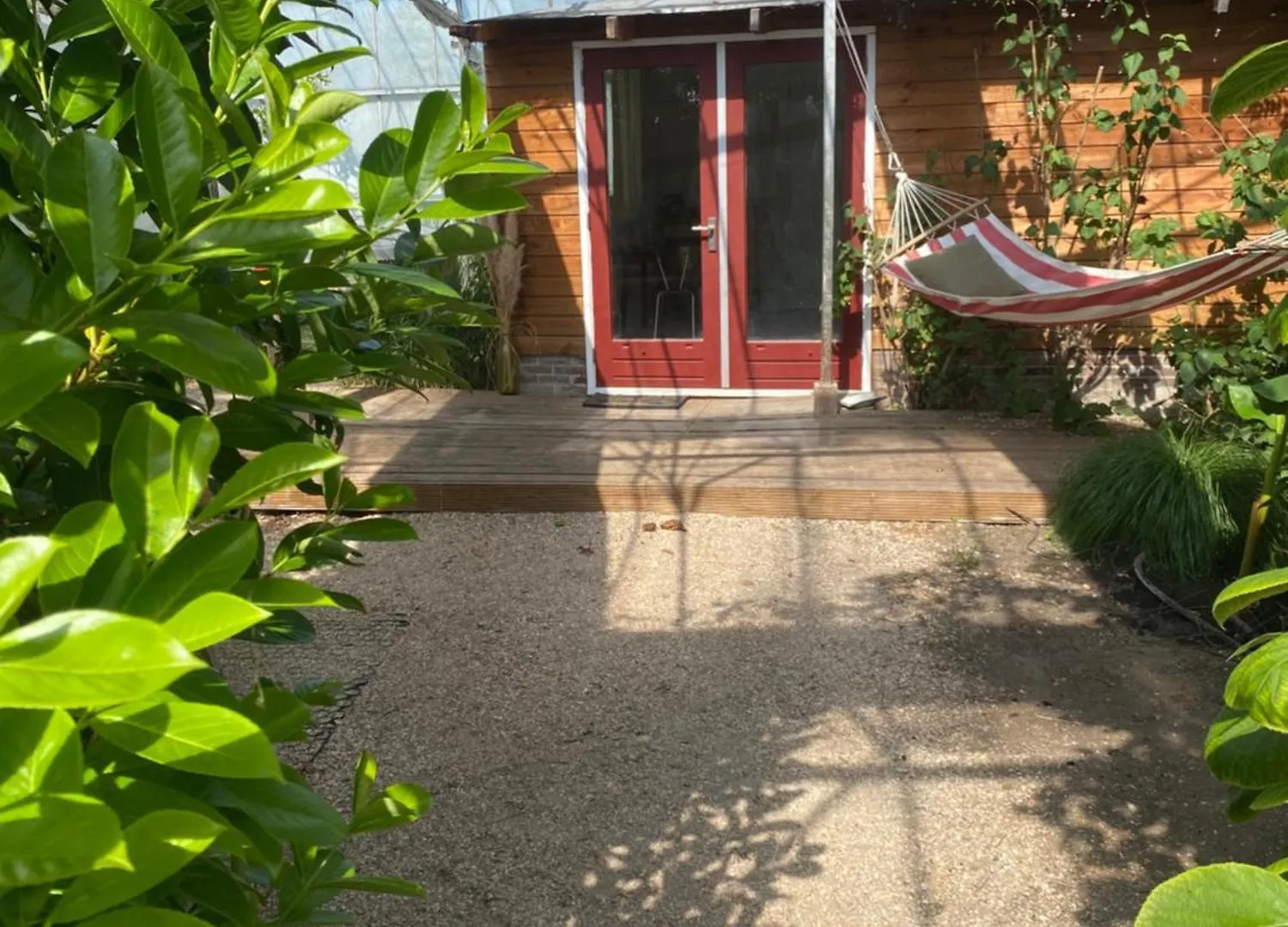 Unique Tiny House Close To Ams Airport With Hottub Rijsenhout Chalet